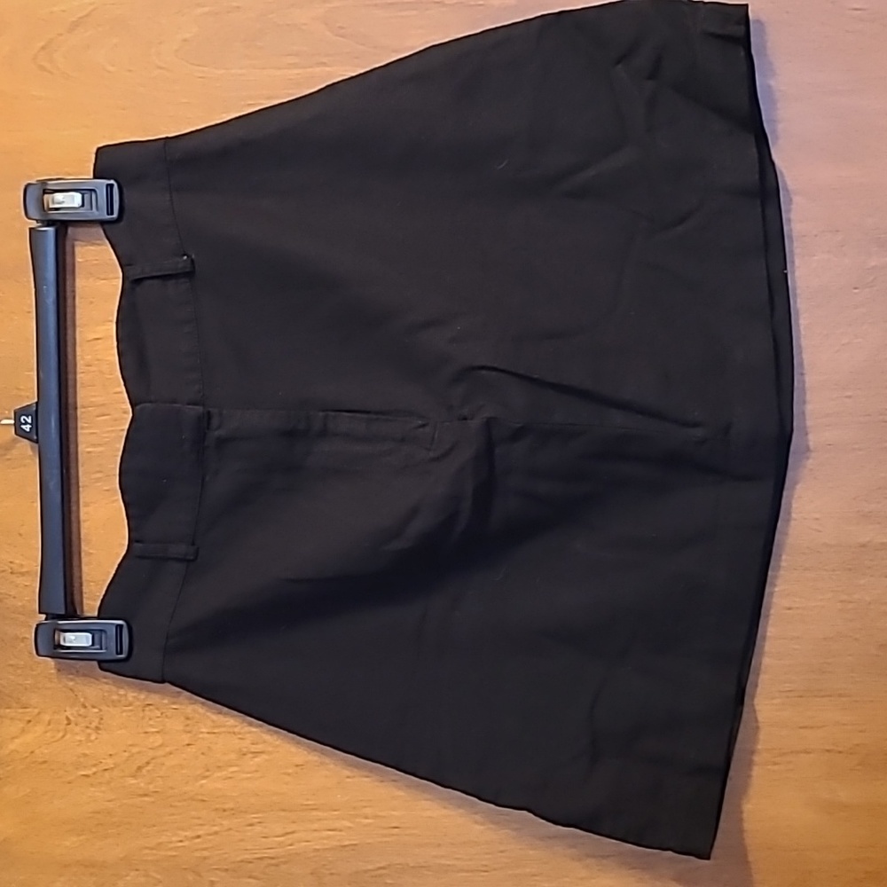 Black scallop waist mini skirt